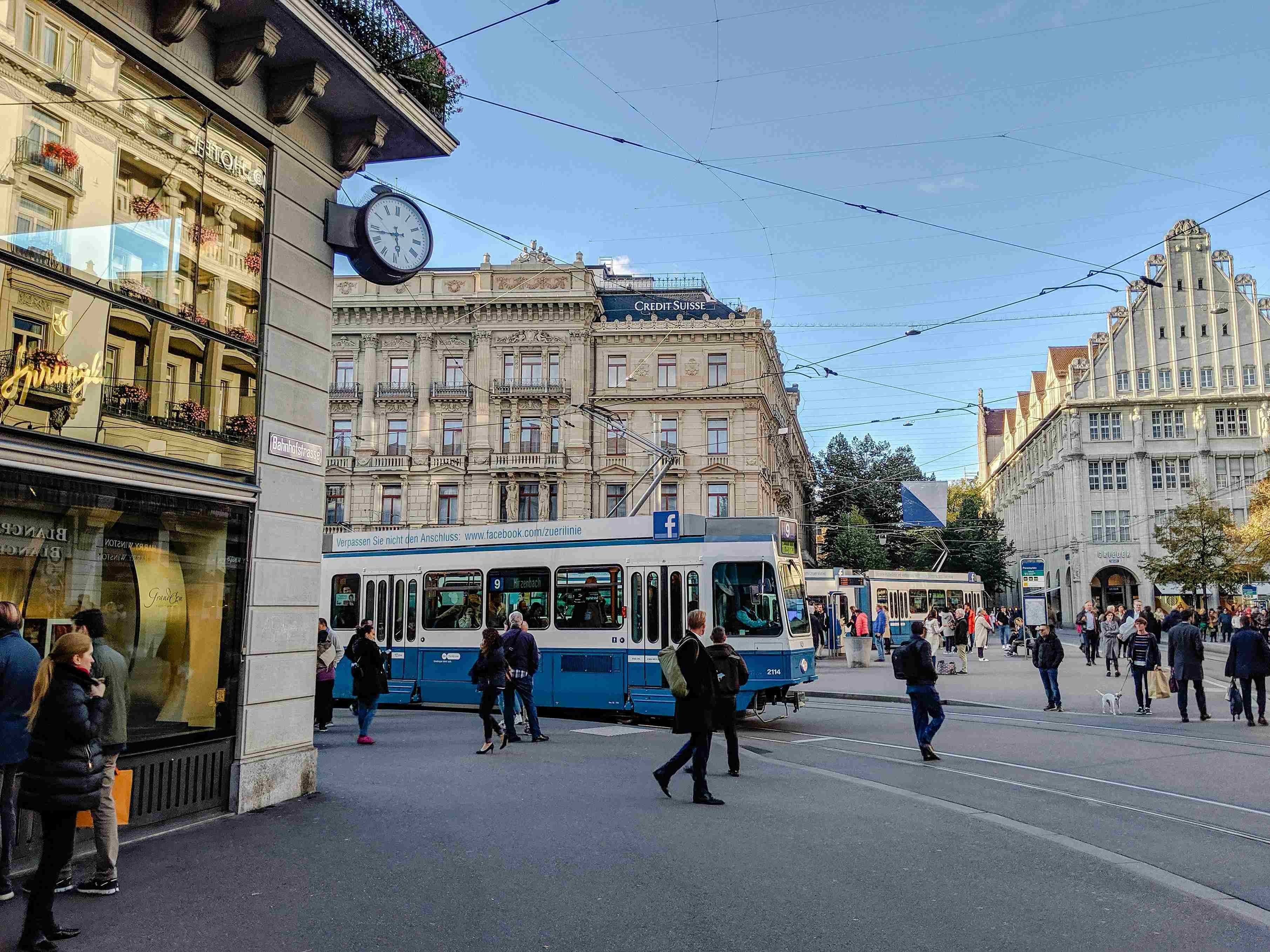 🇨🇭策馬特必去景點 5：班霍夫大街（Bahnhofstrasse