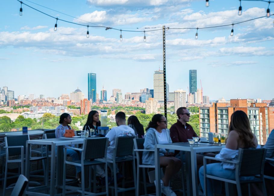 Over the Charles Rooftop Bar. Photo courtesy of DoubleTree Suites by Hilton Boston–Cambridge.