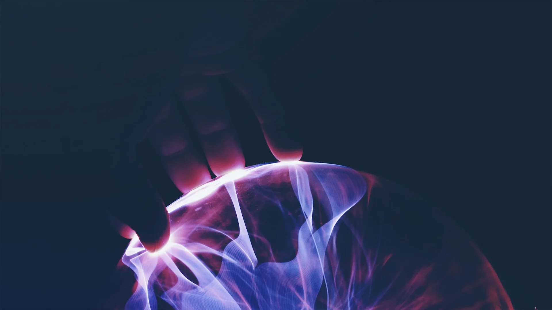 hyperautomation_visual_ramon-salinero-vEE00Hx5d0Q-unsplash