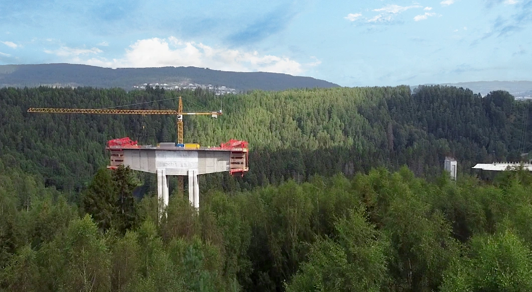 Upward view showing 3d modeling of bridge