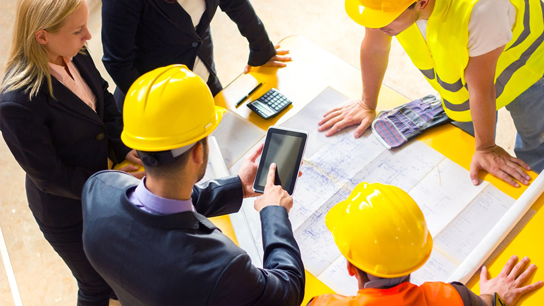 construction-blog-onsite-planning-meeting-img