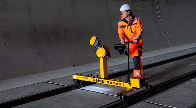rail-transportation-track-surveying-scanning