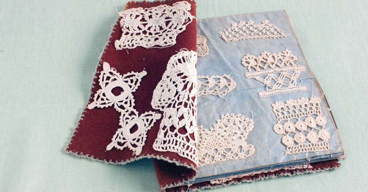 A Crochet Sample Book Piecework