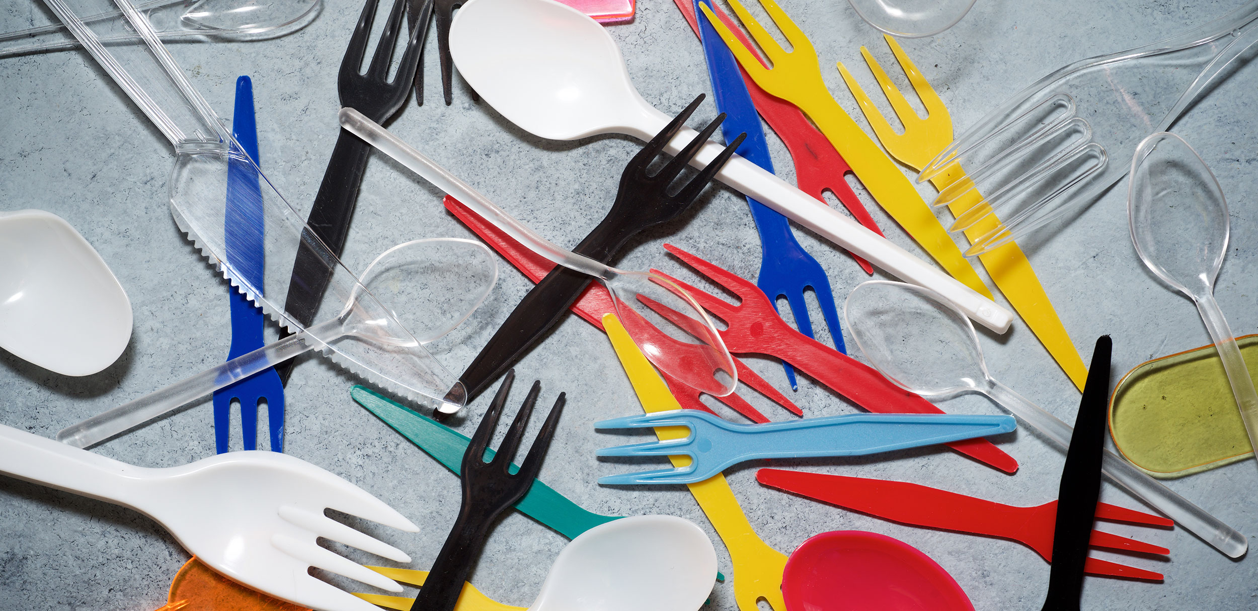 plastic-cutlery-2500