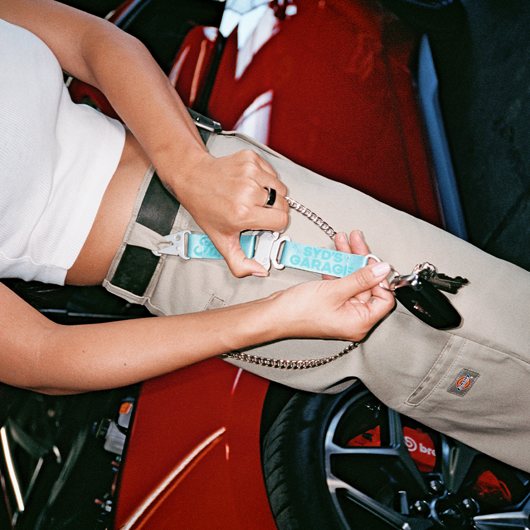 FMMG4857000 SYDxMUSTANG Social Various CrossChannelStill KeychainPants 1080x1080 00