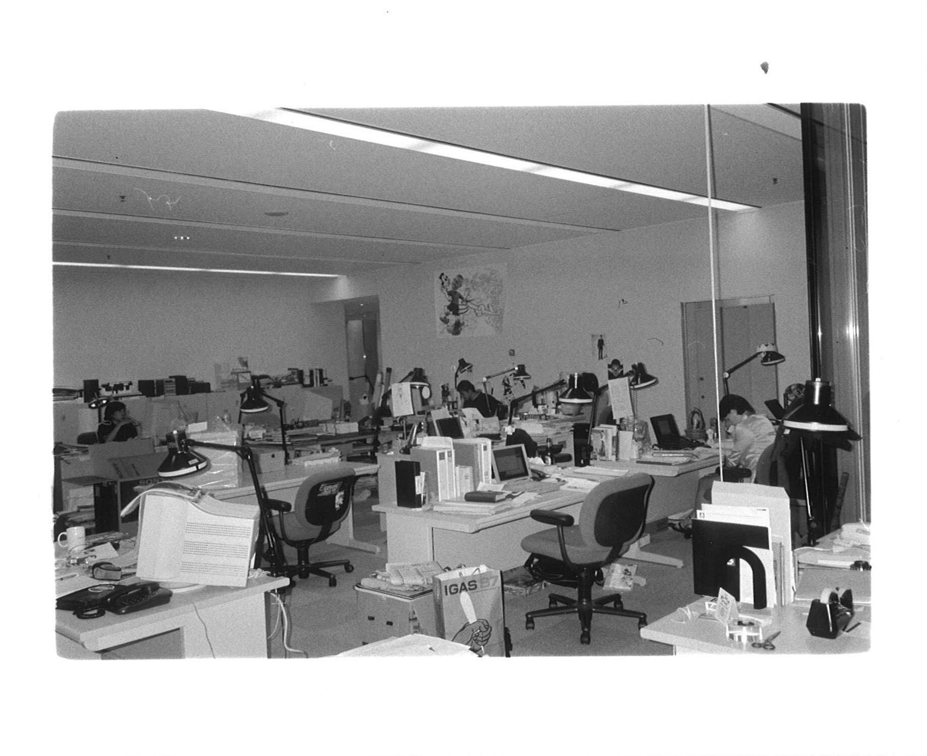 Tokyo-oldoffice-blackandwhite