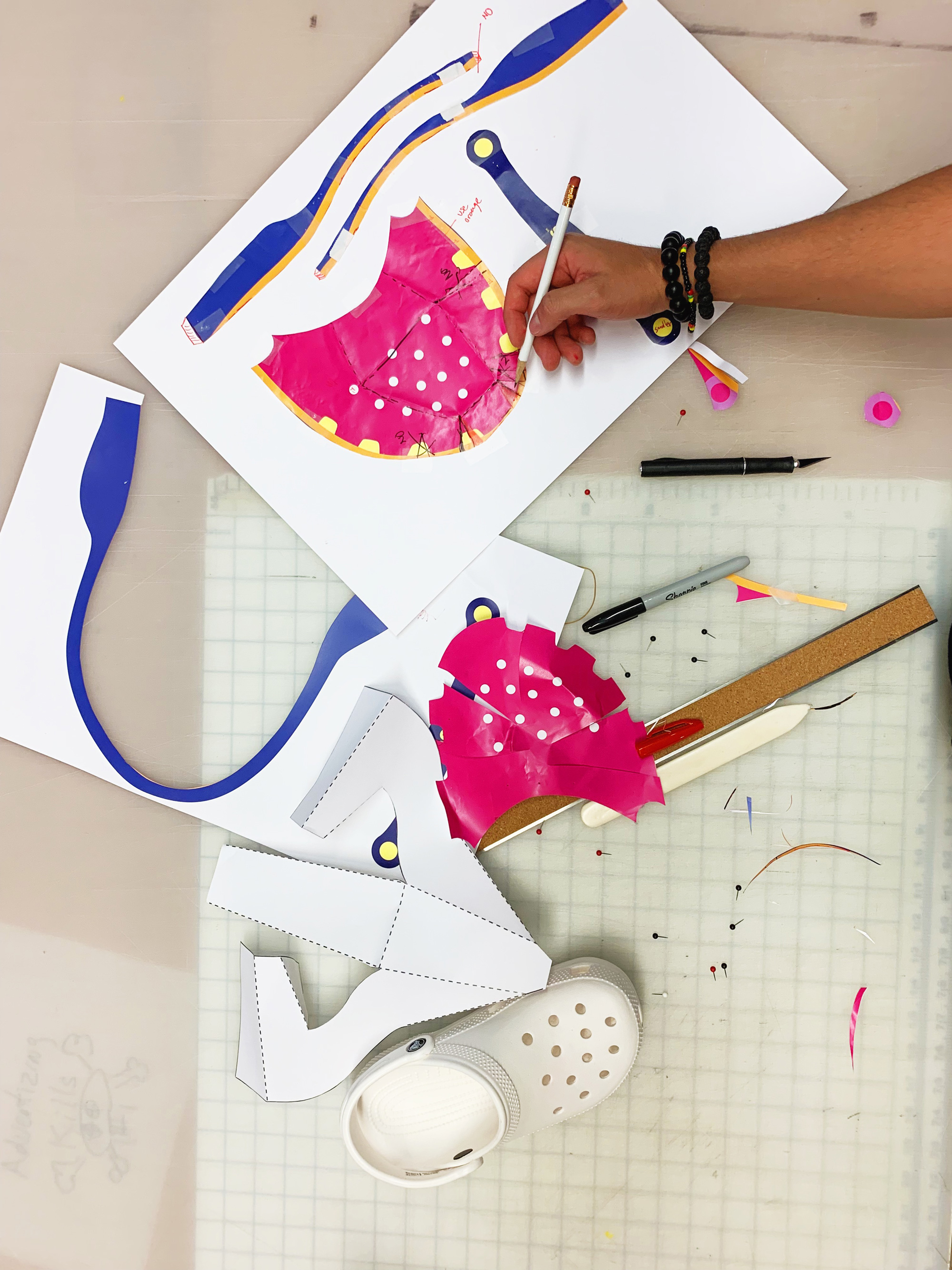 Crocs Design 1 resize