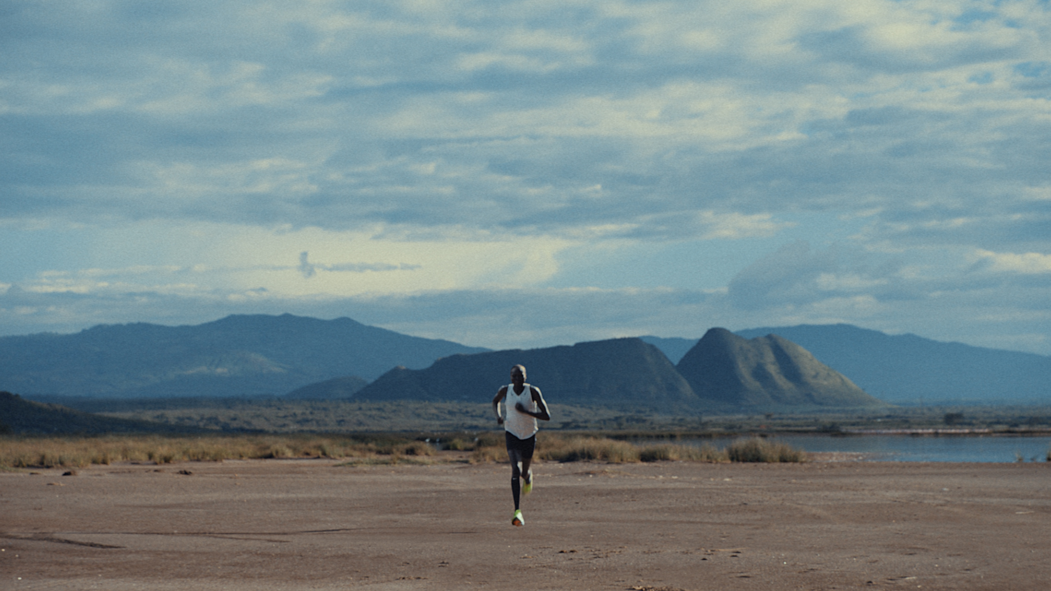 Nike EOR Anthem Image4 2048x1152px