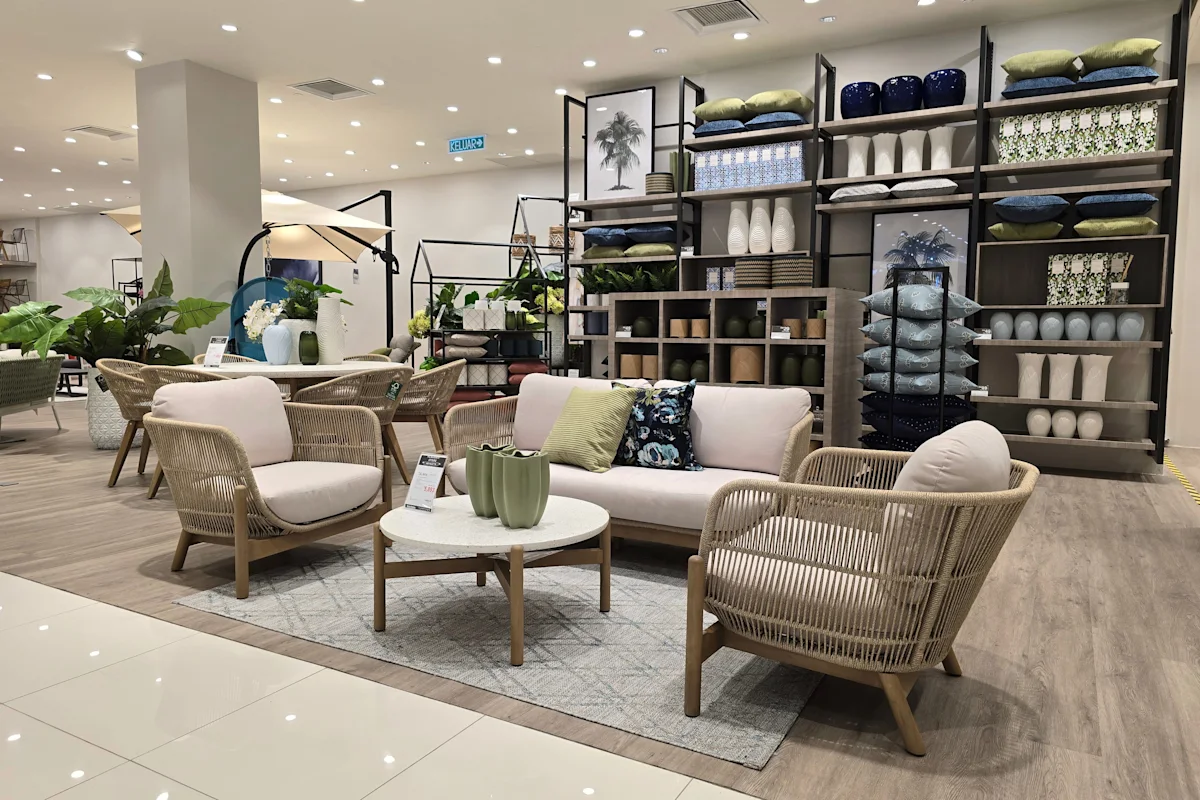 Commercial interior designers