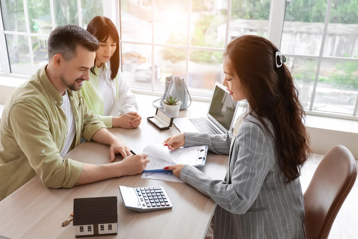 conveyancer speaking to a couple