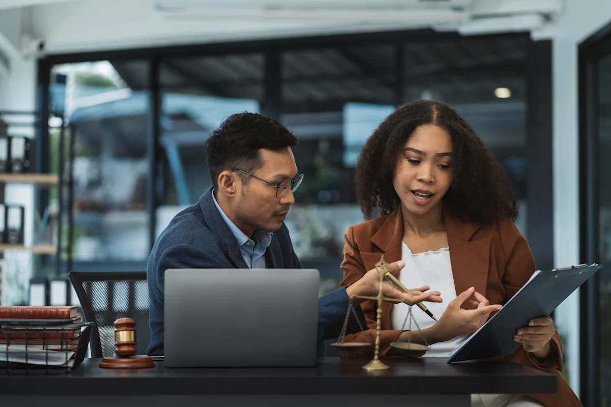 employment lawyer