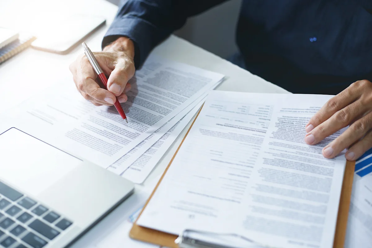 employment lawyer