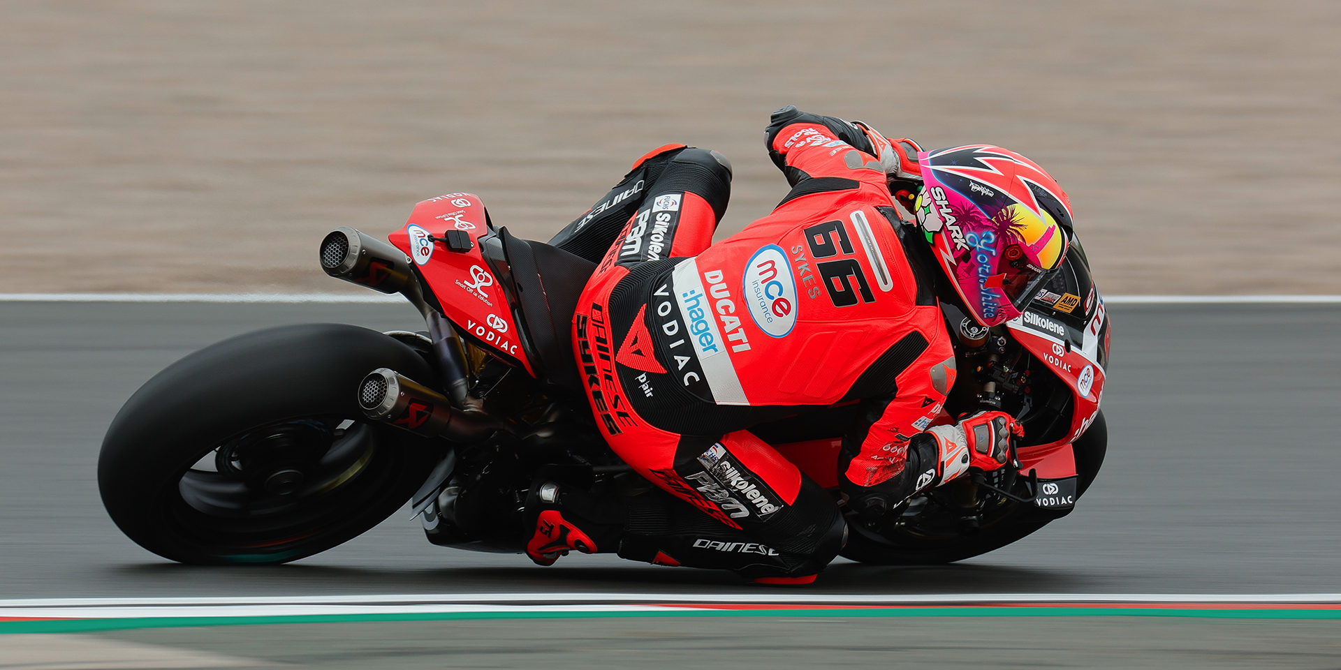 Tough day at Donington for MCE Ducati