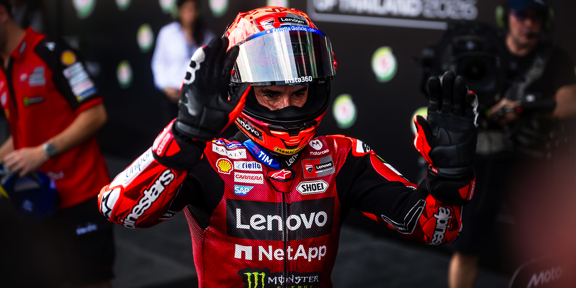 Marc Márquez and the Ducati Lenovo Team battle for the win in the Thai ...