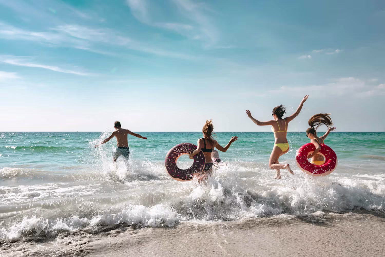 Immagine di amici in vacanza al mare 