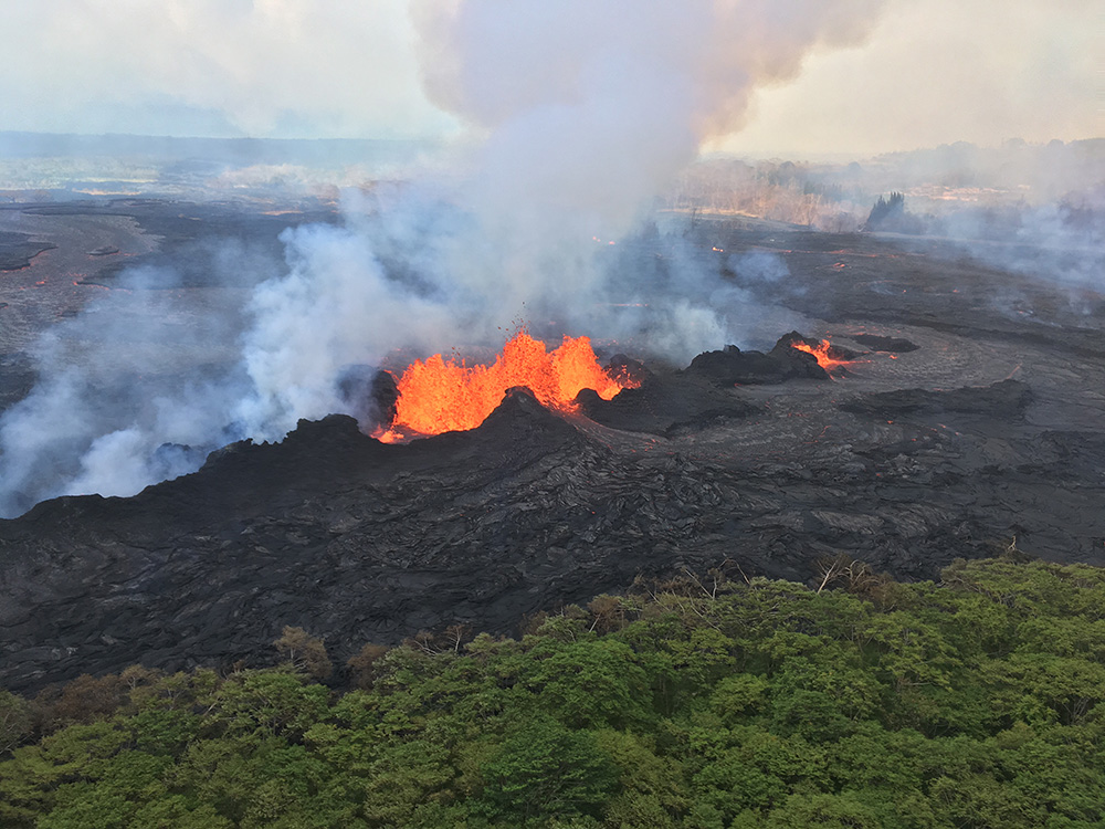 Kīlauea's Fissures Pour Out Lava While Merapi Continues to Cause