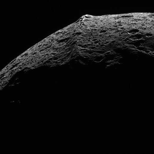 iapetus-rotated.jpg