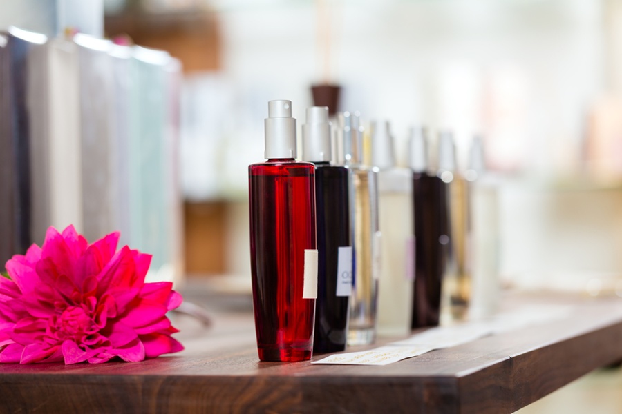 5 Perfumes that smell like the beach