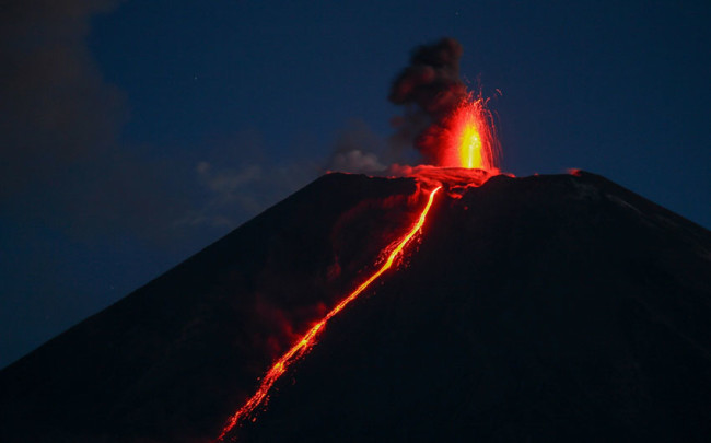 Look Back At The 2020 Year In Volcanoes Discover Magazine