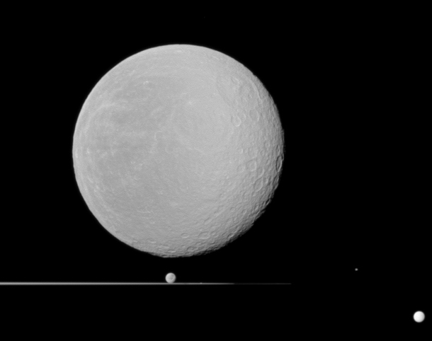 cassini_fiveworlds.jpg