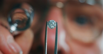 At De Beers: Millennials and Diamonds - The New York Times