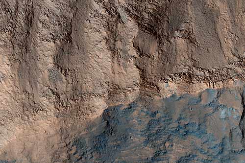 hirise_terraced_crater.jpg