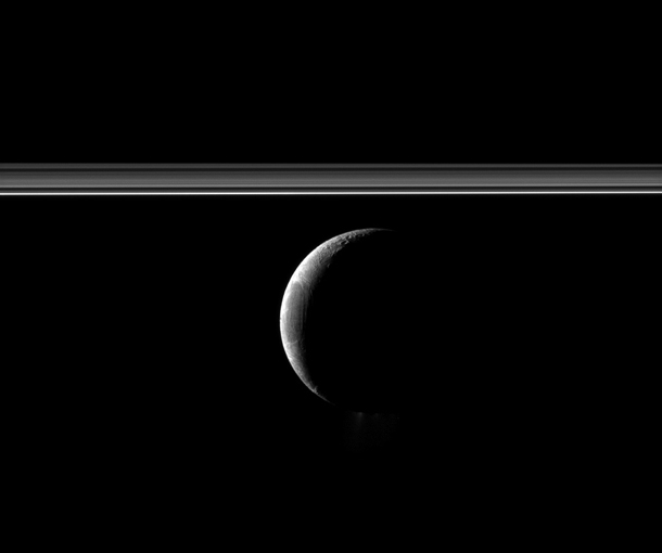 cassini_enceladus_jan42012.jpg