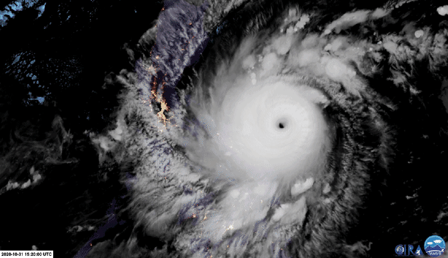 Super Typhoon Goni Churns Toward the Philippines as the Globe's Strongest  Storm of 2020 | Discover Magazine