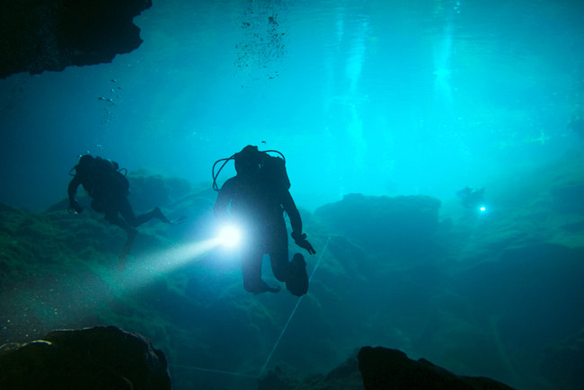 divers.jpg