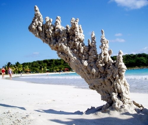 What Really Happens When Lightning Strikes Sand Discover Magazine 