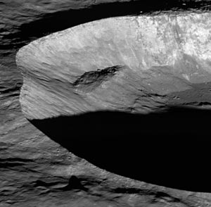 lro_giordanobruno_shelf.jpg