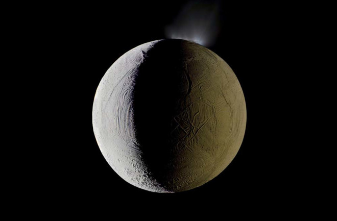 DSC-B0218_02 enceladus