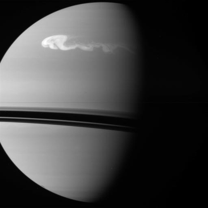 SaturnStorm.jpg