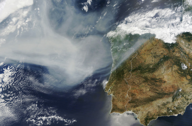 Canadian Smoke Sweeps Across the Atlantic