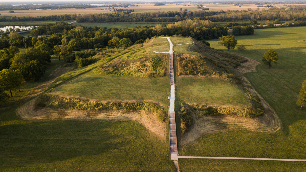 Cahokia and Chaco Canyon The Ancient Cities That Flourished in