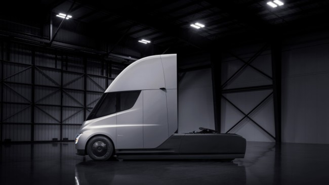 Tesla S Electric Semi Shows Promise But Will It Deliver