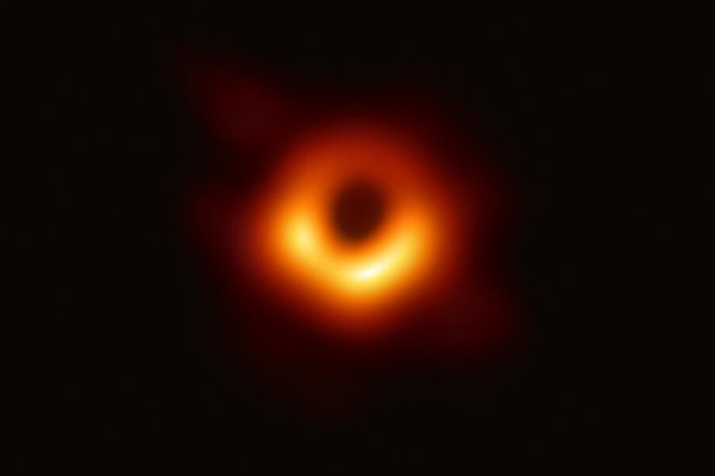 EHT-Black-Hole-Image