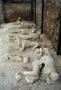 Pompeii_Garden_of_the_Fugitives_02-204x300.jpg