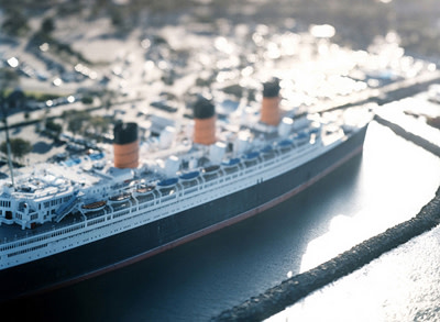 tinyboat.jpg