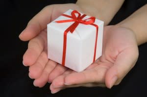 gift-300x199.jpg