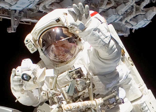 astronaut.jpg