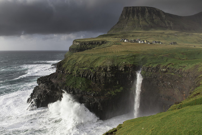 strong-winds-faroe-islands.jpg