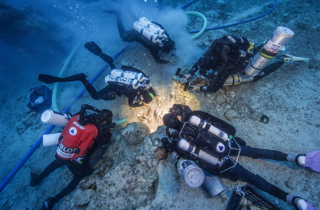 Antikythera shipwreck - Seymour