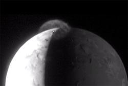 newhorizons_io.jpg