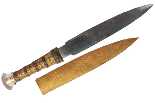 Tutankhamun's dagger