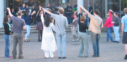 the_dancers_1.jpg