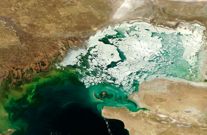 Volga-Caspian-Ice.jpg