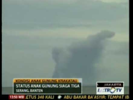 Explosions and Earthquakes at Anak Krakatau as Alert Status Raised ...