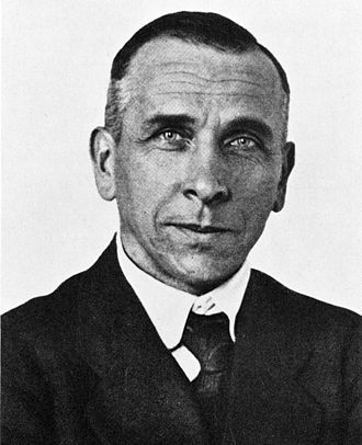 330px-Alfred Wegener ca.1924-30