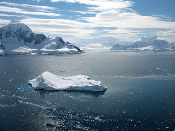 Buried Antarctic Lake Is a Climate Surprise | Discover Magazine